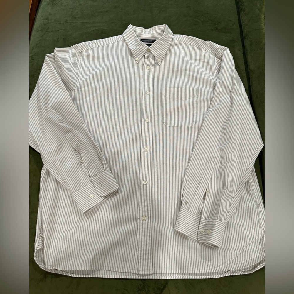 Banana Republic Organic Cotton Standard Fit Tan and White  Button Down .. sz XL